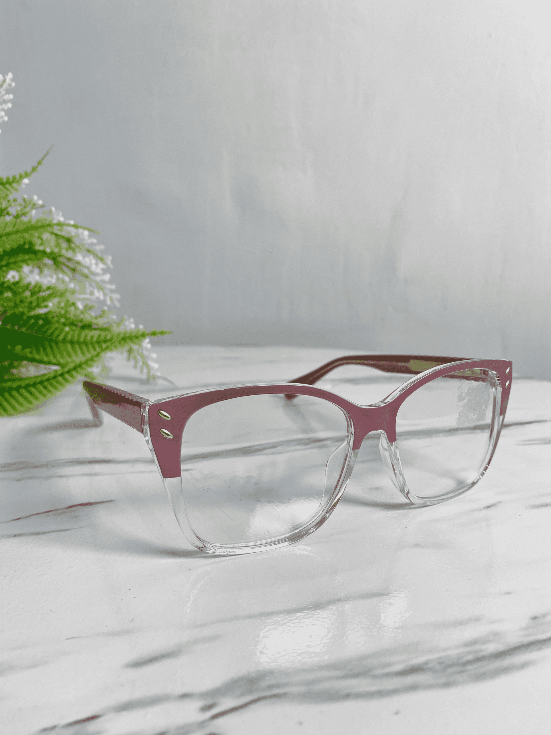 Professional Contact Lens Fitting at FORST Eye Clinic